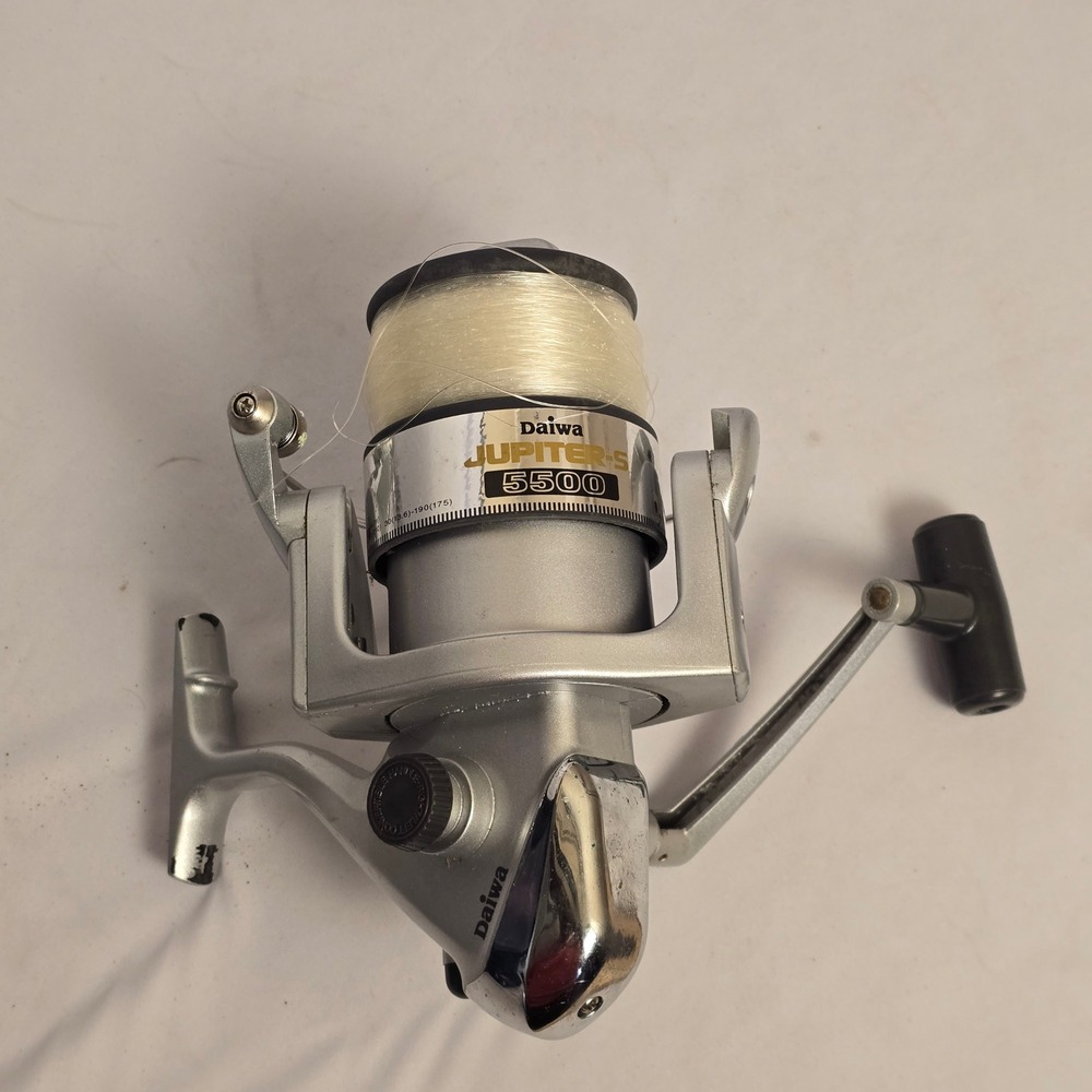 Daiwa Jupiter-S 5500 Spinning Reel Gyro Spin Silver‎ Fishing Reel J5500S